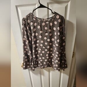 Womens Polka Dot blouse. Medium. Grey and Pink. Loft outlet